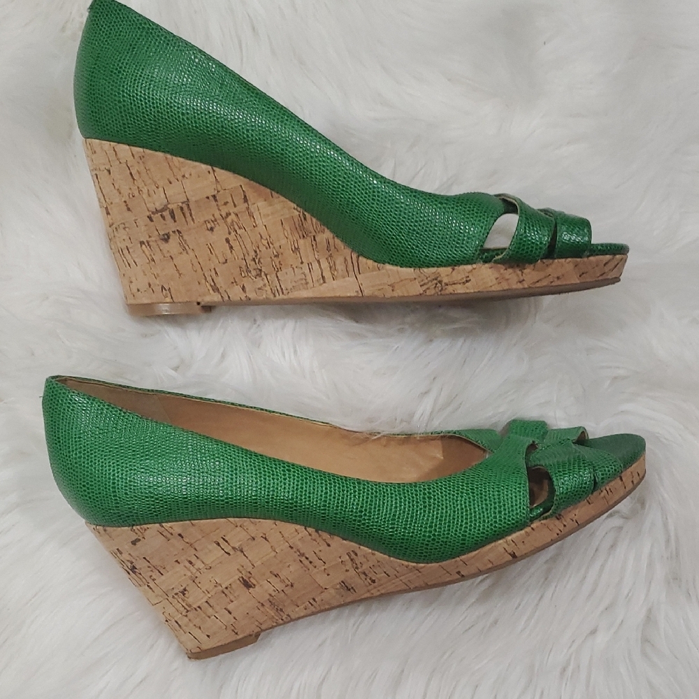 Nine West Emerald Green Peep Toe Wedge Heels - Picture 4 of 11